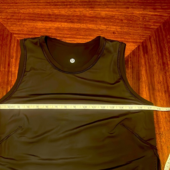 Lululemon | High Neck Split Hem Run Tank Black | Size Medium - Picture 8 of 11